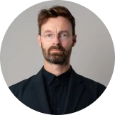 Simon Dean, CMO